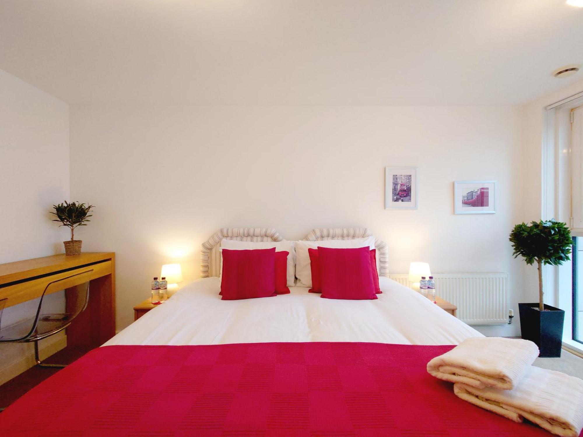 London Excel Stays - Three Bed Serviced Apartment Exterior foto